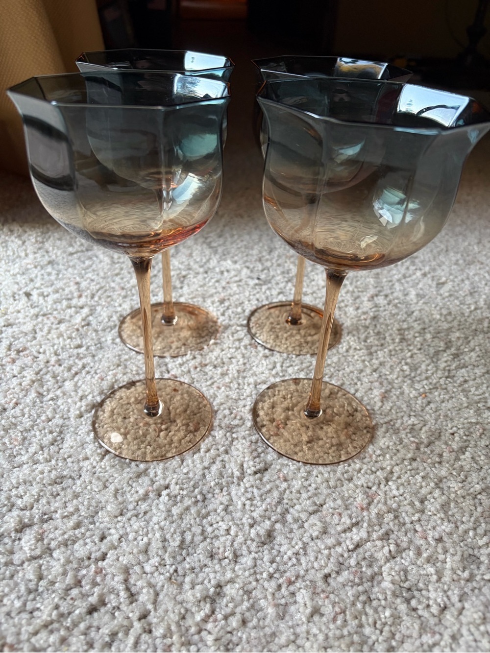 The Met x Anthropologie Coupe Glasses, Set of 4 - Picture 4 of 5
